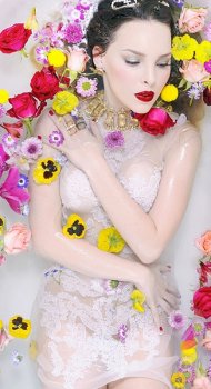 FLOWER BATH